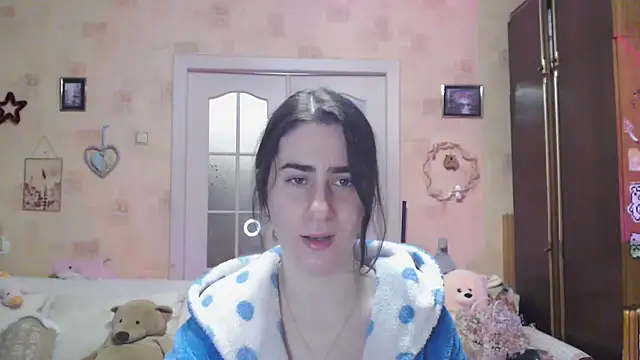 INELIKA online show from November 30, 2025, 9:08 pm