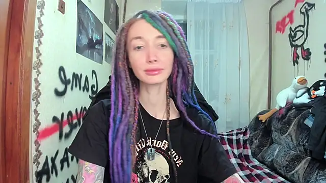 Roxy Silver online show from February 9, 2025, 9:06 pm