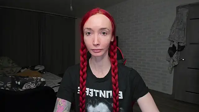 Roxy Silver online show from February 18, 2026, 7:54 pm