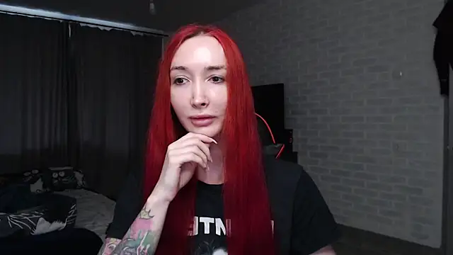 Snapshot of Roxy_Silver chatting on June 27, 2026, 10:20 am Roxy Silver online show from June 27, 2026, 10:20 am