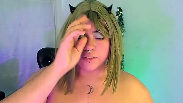 Samanta cutee online show from January 12, 2025, 8:14 pm