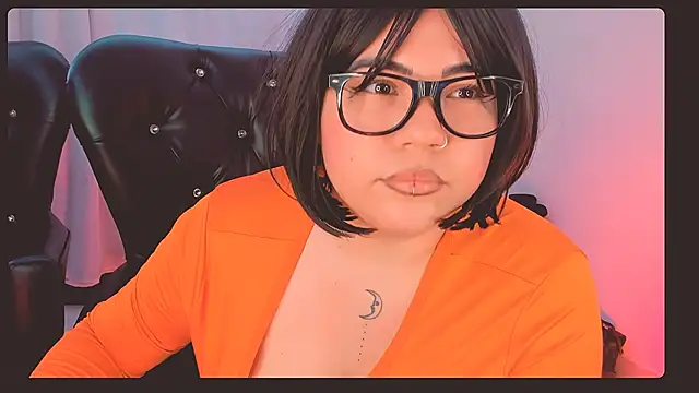 Samanta cutee online show from March 21, 2025, 3:24 pm