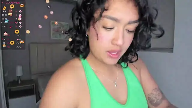 ema saenz online show from December 30, 2024, 6:49 pm