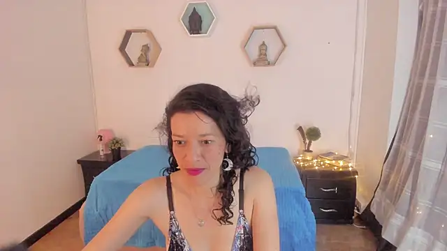 Snapshot of Paloma_victory chatting on January 9, 2025, 8:11 pm Paloma victory online show from January 9, 2025, 8:11 pm