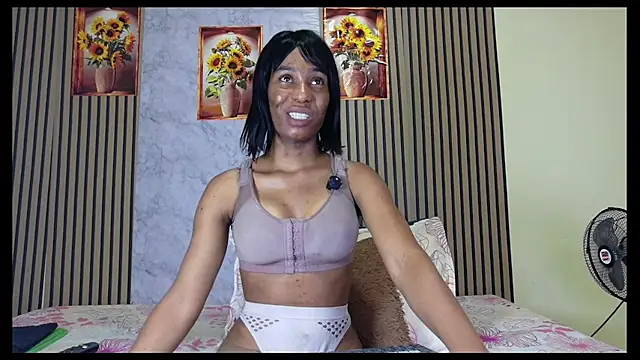 Snapshot of Amarantha_love69 chatting on July 30, 2026, 1:54 pm Amarantha love69 online show from July 30, 2026, 1:54 pm