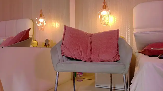 Miaa Starr online show from February 28, 2026, 8:10 pm