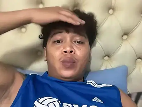 asian sweetboy online show from February 21, 2026, 6:47 am