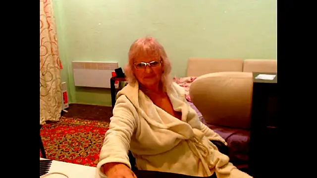 Natali7634 online show from September 23, 2025, 7:28 pm