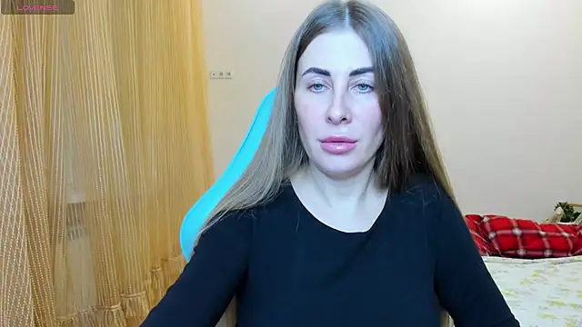 BarbaraKiss online show from December 27, 2024, 2:33 pm