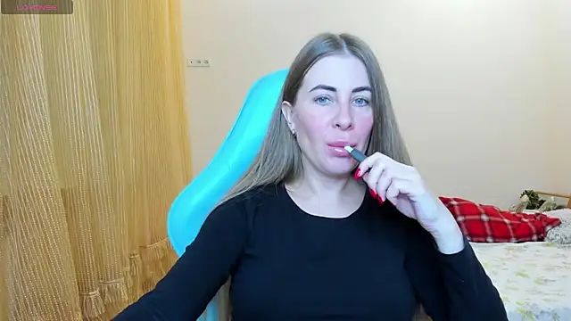 BarbaraKiss online show from December 30, 2024, 5:37 am