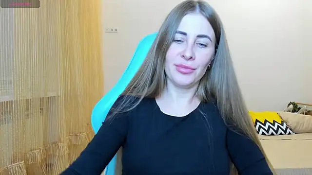 BarbaraKiss online show from January 13, 2025, 5:44 pm