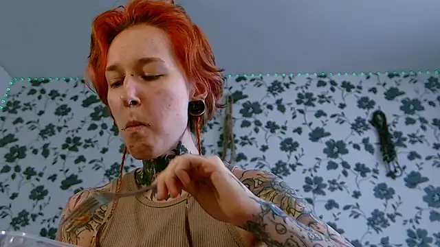 Littlespacemouse online show from February 2, 2025, 7:52 am