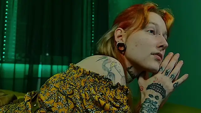 Littlespacemouse online show from February 21, 2025, 5:53 pm