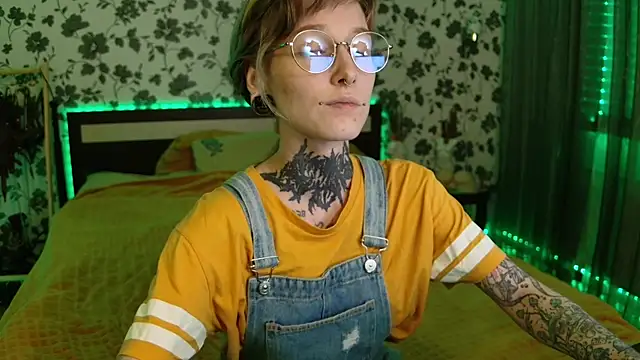 Littlespacemouse online show from October 13, 2025, 3:01 pm