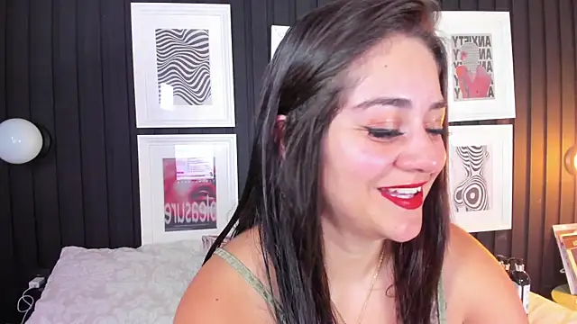 nahomi sweett online show from February 13, 2026, 10:44 am