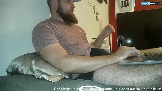 dikdowndaddy online show from July 8, 2026, 8:35 pm