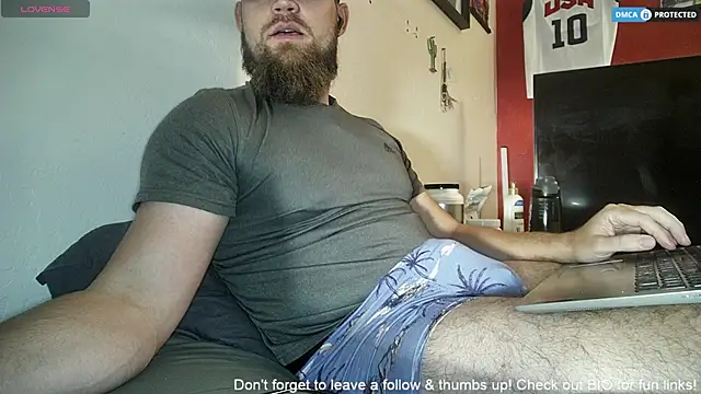 dikdowndaddy online show from July 28, 2026, 8:23 pm