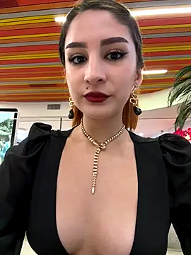 Mon Cherry online show from October 18, 2025, 1:30 am