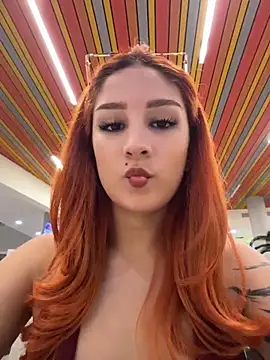 Snapshot of Mon_Cherry chatting on June 3, 2026, 1:19 am Mon Cherry online show from June 3, 2026, 1:19 am