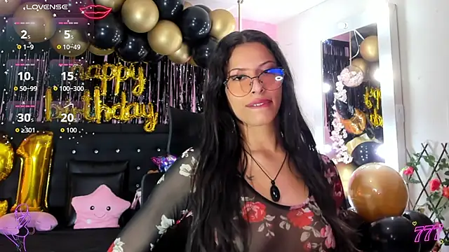 Snapshot of SamaraCortez chatting on April 24, 2026, 7:49 pm SamaraCortez online show from April 24, 2026, 7:49 pm