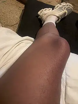 Snapshot of EnricoGio chatting on December 25, 2024, 7:24 pm EnricoGio online show from December 25, 2024, 7:24 pm