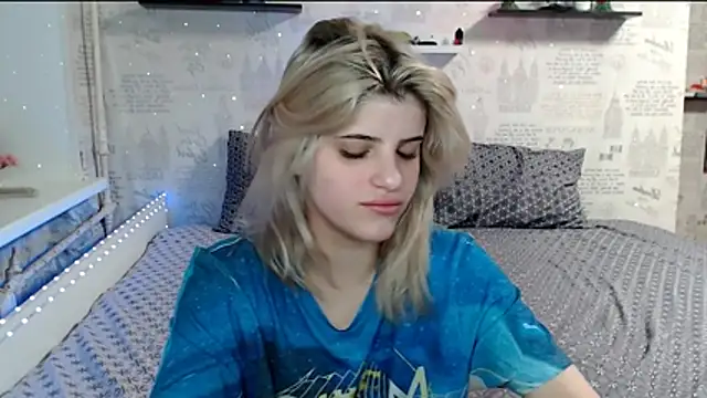 AleksandraFlores online show from March 27, 2026, 5:23 pm