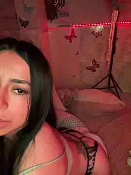 Snapshot of CieloTaylor chatting on March 5, 2025, 6:12 pm CieloTaylor online show from March 5, 2025, 6:12 pm