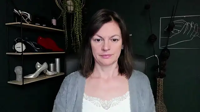 VivianWILD online show from March 15, 2025, 6:36 am