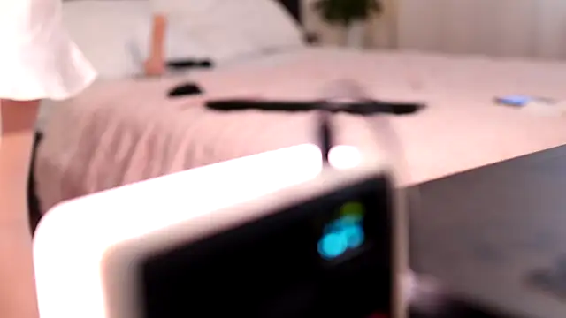 AnnittaStar online show from December 5, 2024, 5:15 am