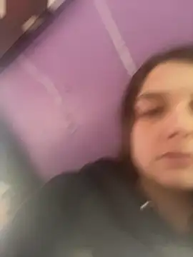 Snapshot of itzcheyduh chatting on October 3, 2025, 3:53 pm itzcheyduh online show from October 3, 2025, 3:53 pm