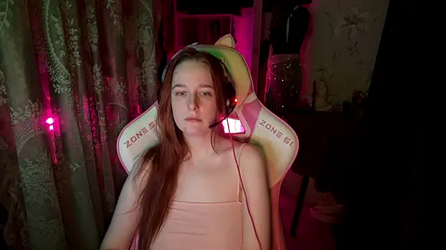 Snapshot of pearl_princess_ chatting on May 24, 2026, 12:48 am pearl princess online show from May 24, 2026, 12:48 am