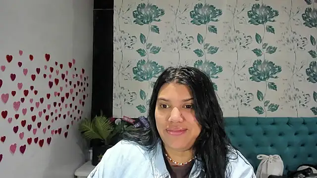 LindaBreeS online show from February 8, 2025, 1:54 pm