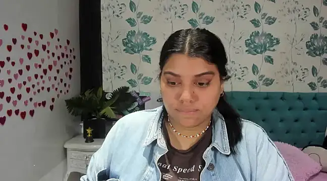 LindaBreeS online show from February 25, 2025, 4:53 pm