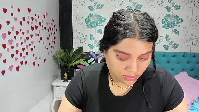 LindaBreeS online show from March 3, 2025, 8:32 pm