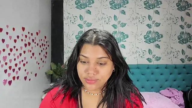 LindaBreeS online show from March 4, 2025, 1:59 pm