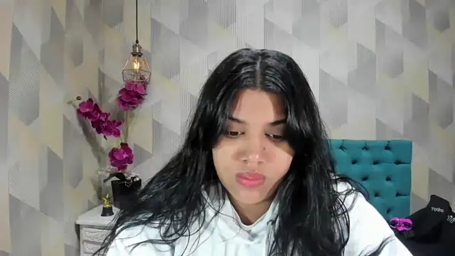 LindaBreeS online show from September 27, 2025, 1:38 pm