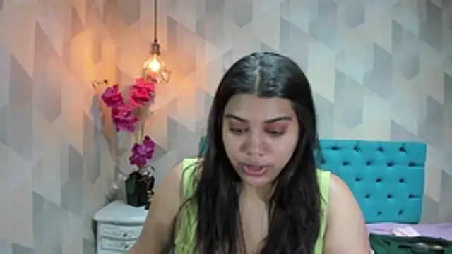 LindaBreeS online show from June 21, 2026, 2:30 pm
