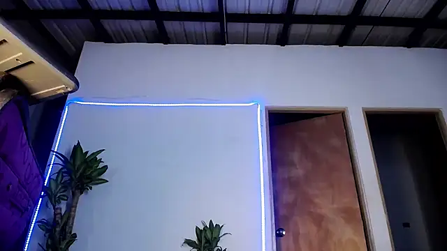 Snapshot of valeng_doll chatting on February 7, 2025, 6:03 am valeng doll online show from February 7, 2025, 6:03 am