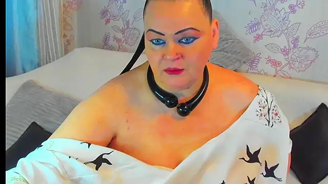 MilanaBiegert online show from January 5, 2025, 1:36 pm