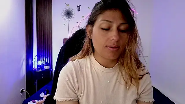 elena detroya online show from November 17, 2025, 12:22 pm