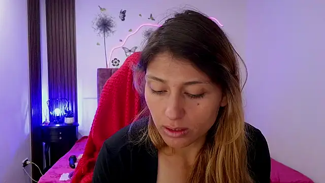 elena detroya online show from January 6, 2026, 12:31 pm