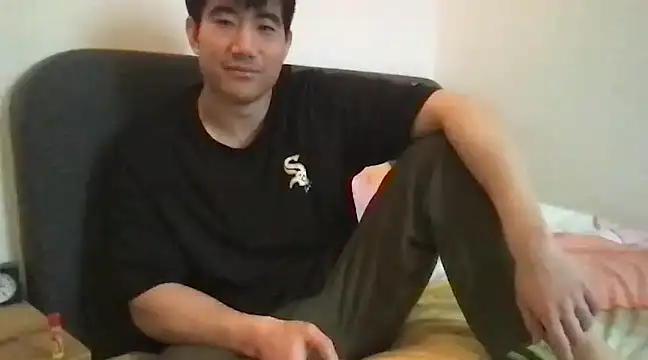 Snapshot of jungcock3210 chatting on January 14, 2025, 1:06 pm jungcock3210 online show from January 14, 2025, 1:06 pm