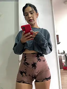 Snapshot of Nikothyna chatting on February 19, 2026, 5:31 pm Nikothyna online show from February 19, 2026, 5:31 pm