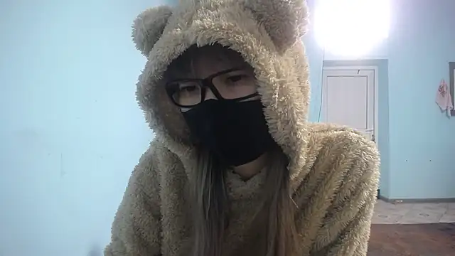 elllaaxx online show from February 20, 2025, 6:17 am