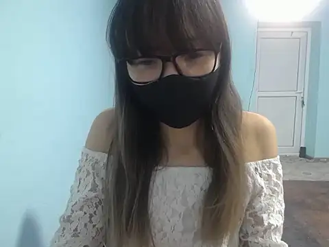 elllaaxx online show from December 1, 2025, 4:28 am