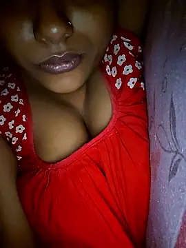 sexyindi couple online show from January 15, 2026, 10:24 pm