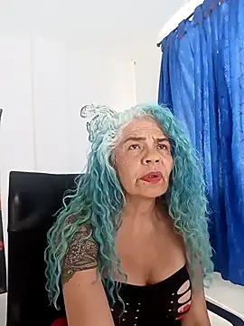 freyadevil333 online show from December 5, 2025, 6:37 pm