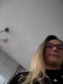 HotXMom online show from January 7, 2025, 11:16 am