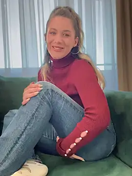 HotXMom online show from January 11, 2025, 10:19 am