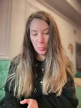 Snapshot of HotXMom chatting on February 26, 2026, 7:29 am HotXMom online show from February 26, 2026, 7:29 am